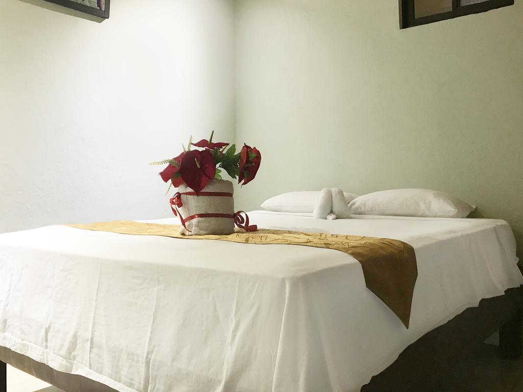 Manuel Antonio Hostel Resort Εξωτερικό φωτογραφία