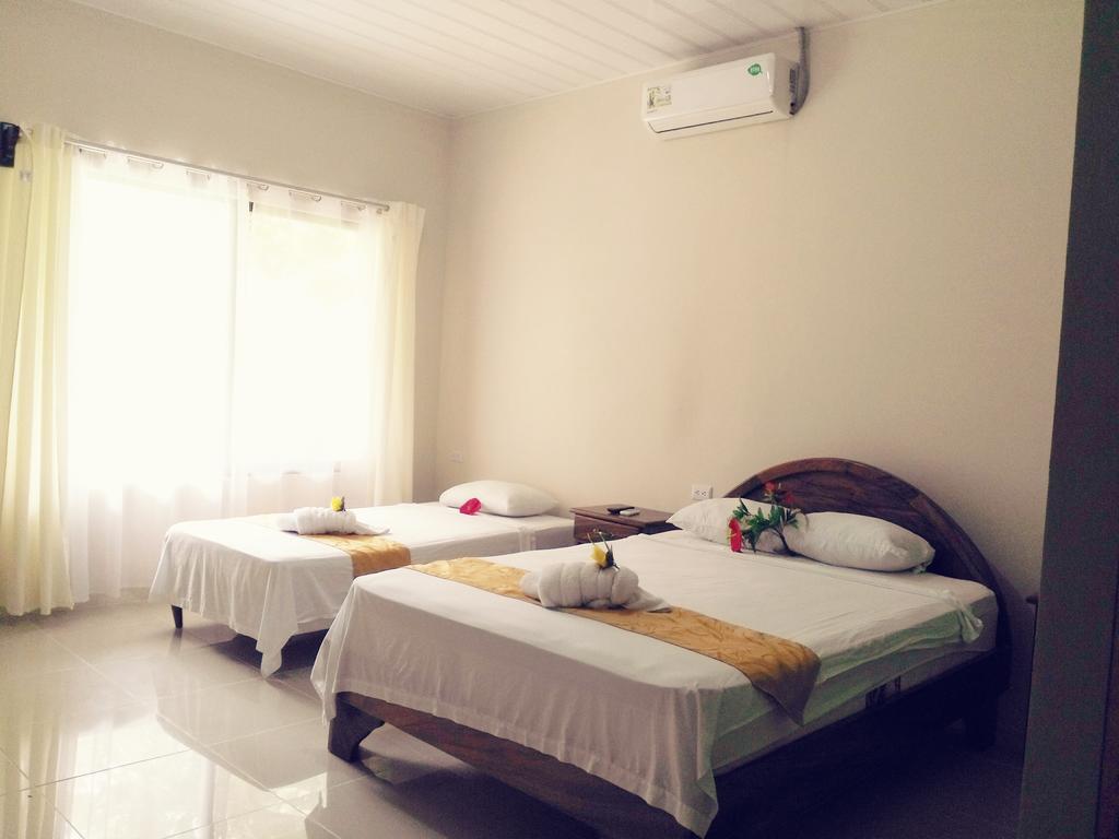 Manuel Antonio Hostel Resort Εξωτερικό φωτογραφία