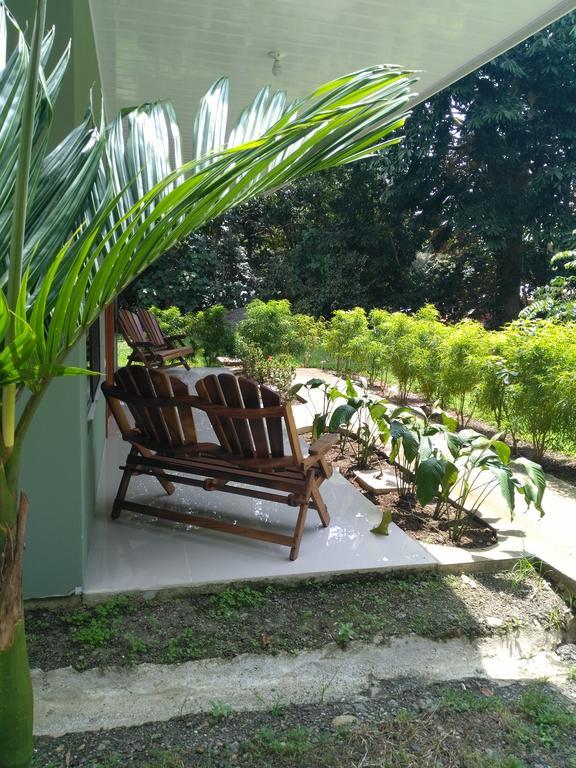 Manuel Antonio Hostel Resort Εξωτερικό φωτογραφία