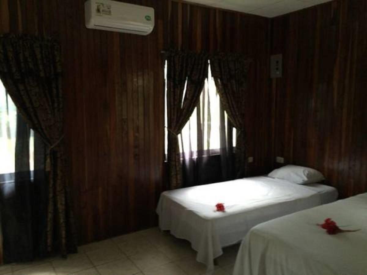 Manuel Antonio Hostel Resort Εξωτερικό φωτογραφία