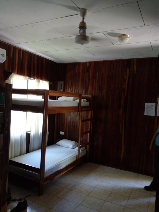 Manuel Antonio Hostel Resort Εξωτερικό φωτογραφία